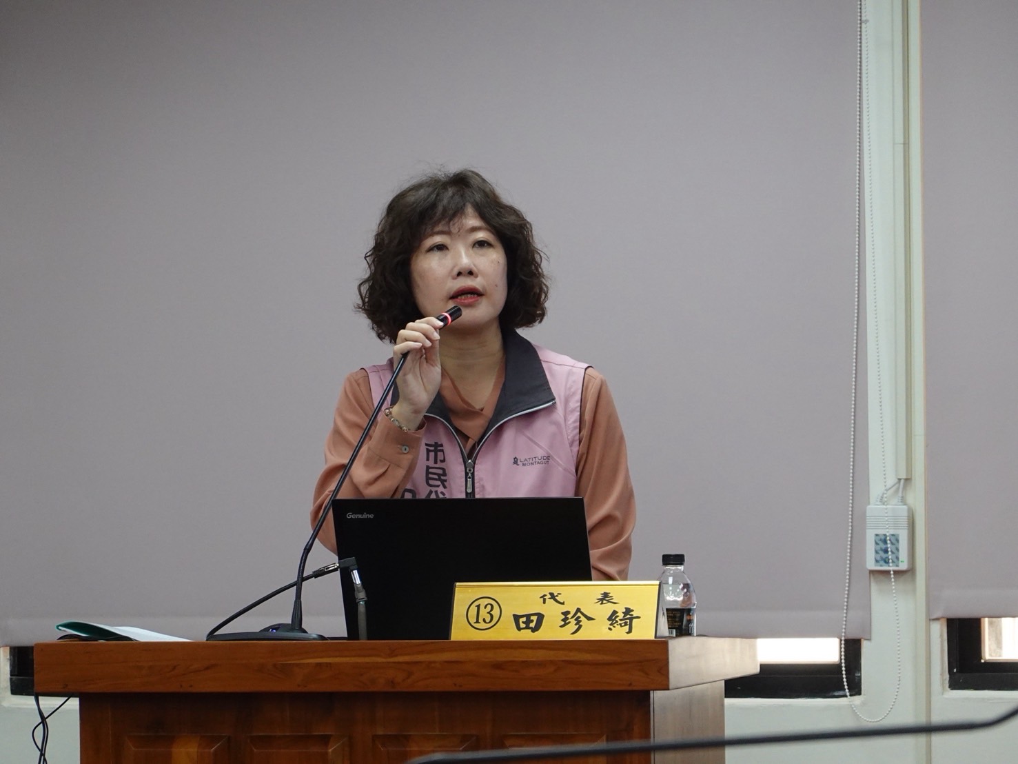 公園無遮陽設施、雨天無處可去　花蓮市代田珍綺籲市公所完善公共空間規劃